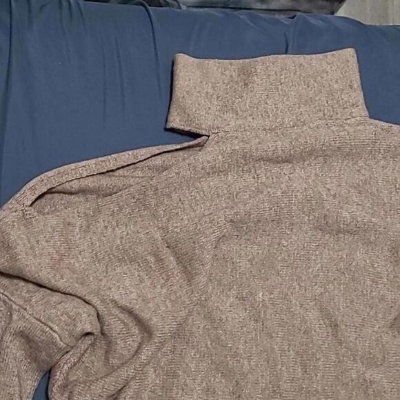 Fashion Nova Tan Cutout Shoulder Turtleneck Sweater Tie Sides Size Large - Picture 2 of 3